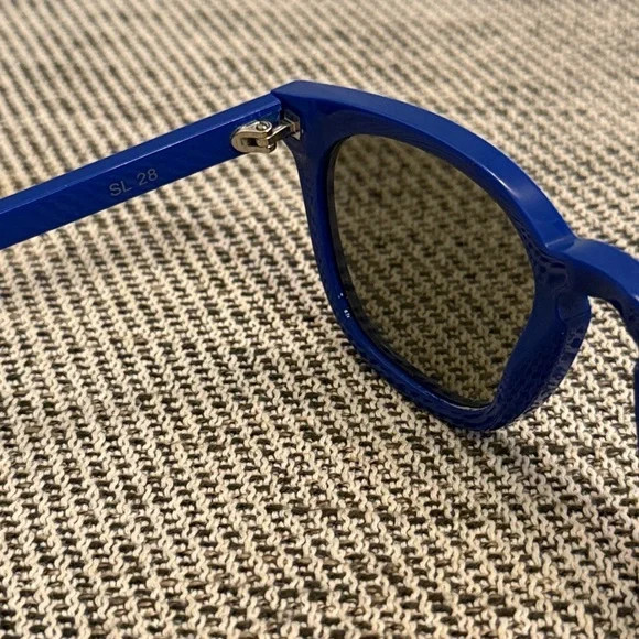 Saint Laurent Blue Sunglasses - Picture 7 of 9